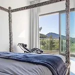 Villa La Perla
