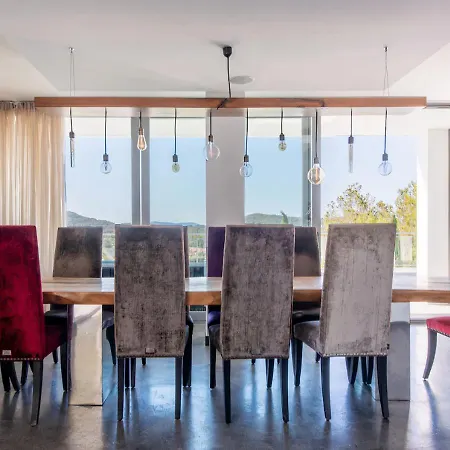 La Perla De Ibiza * サンタ・エウラリア・デス・リウ